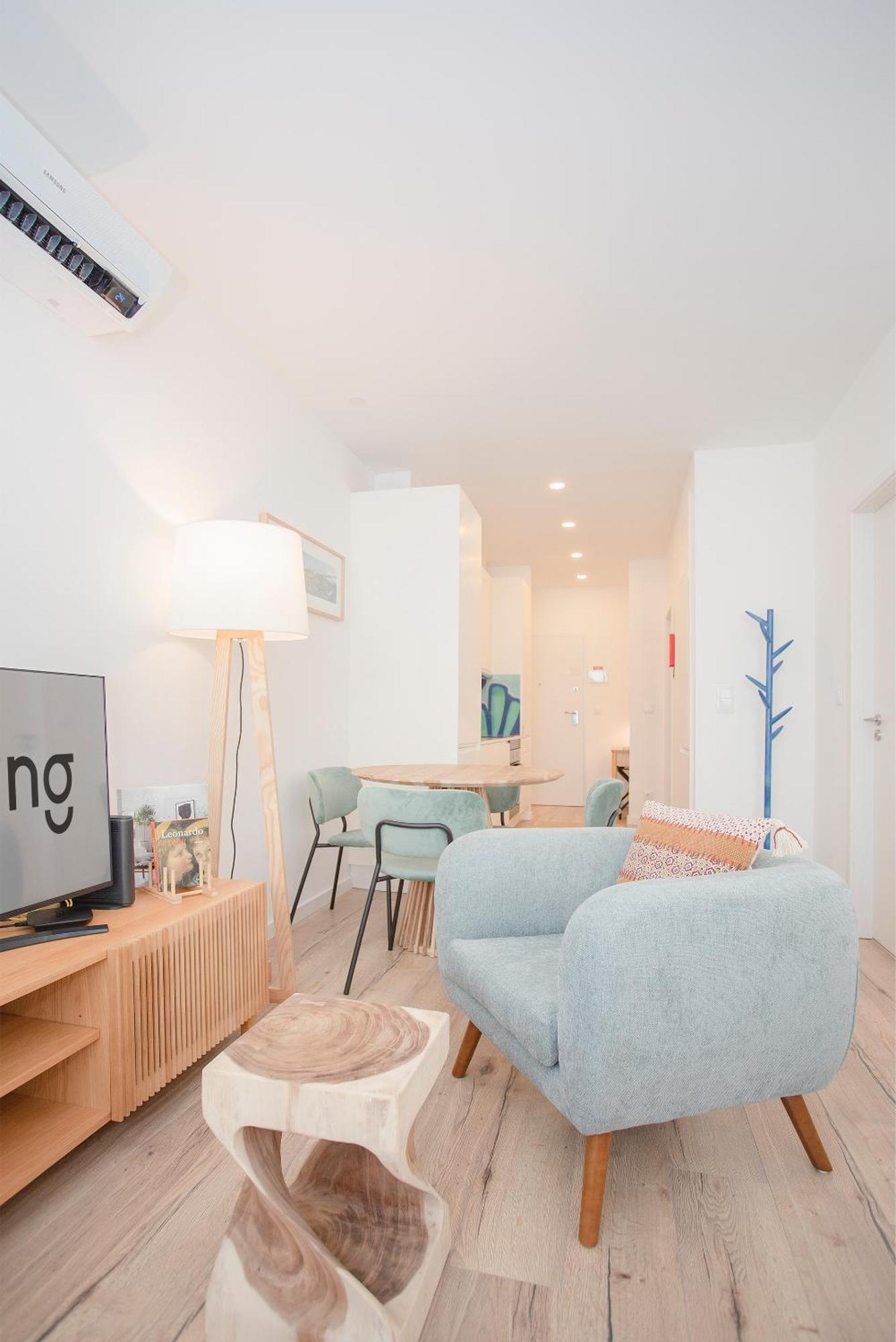 Liiiving In - Urban Art Apartment