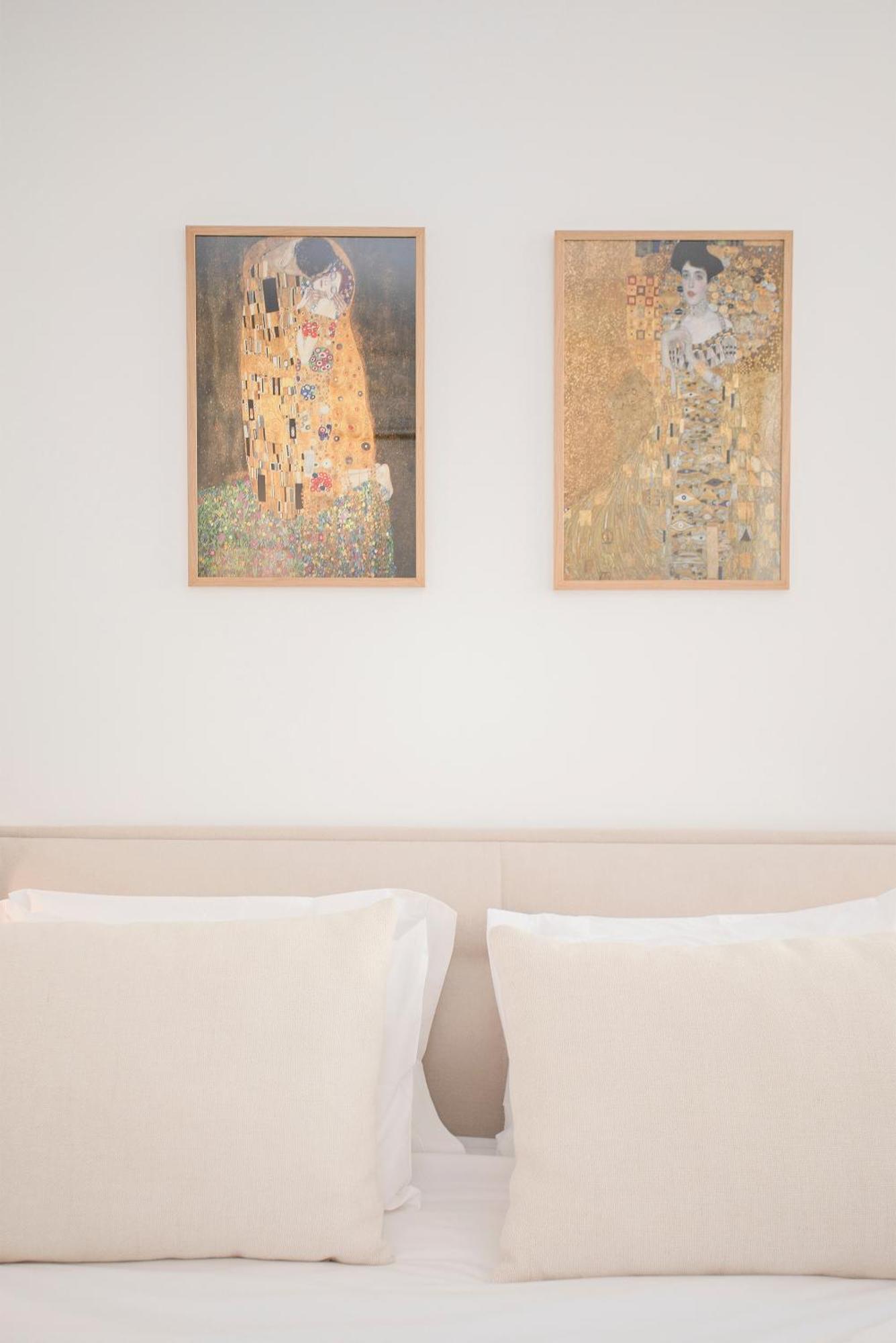 Liiiving In - Urban Art Apartment *