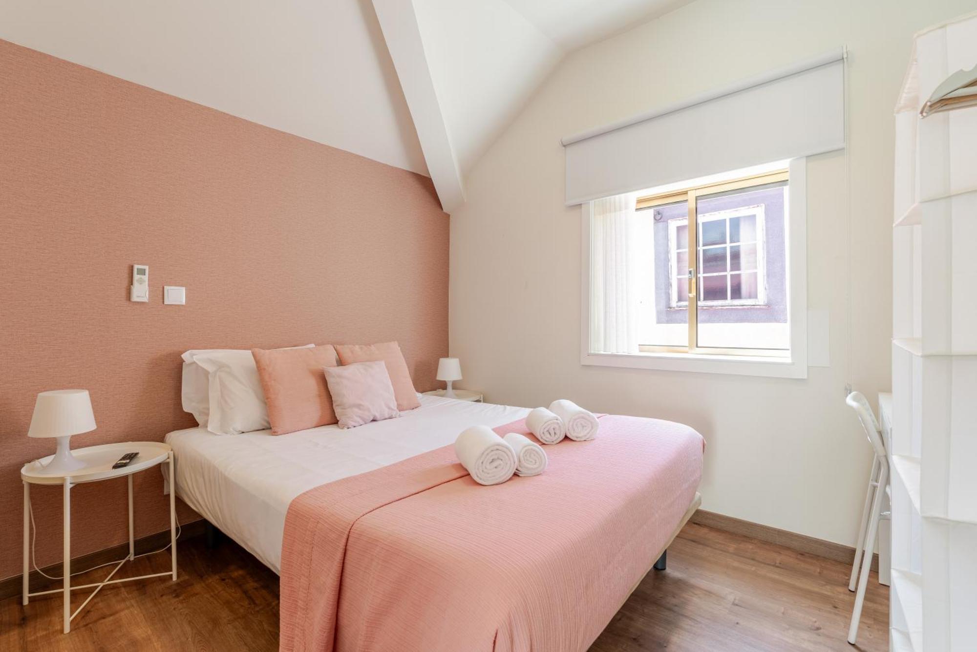 Petit By Pcale Porto