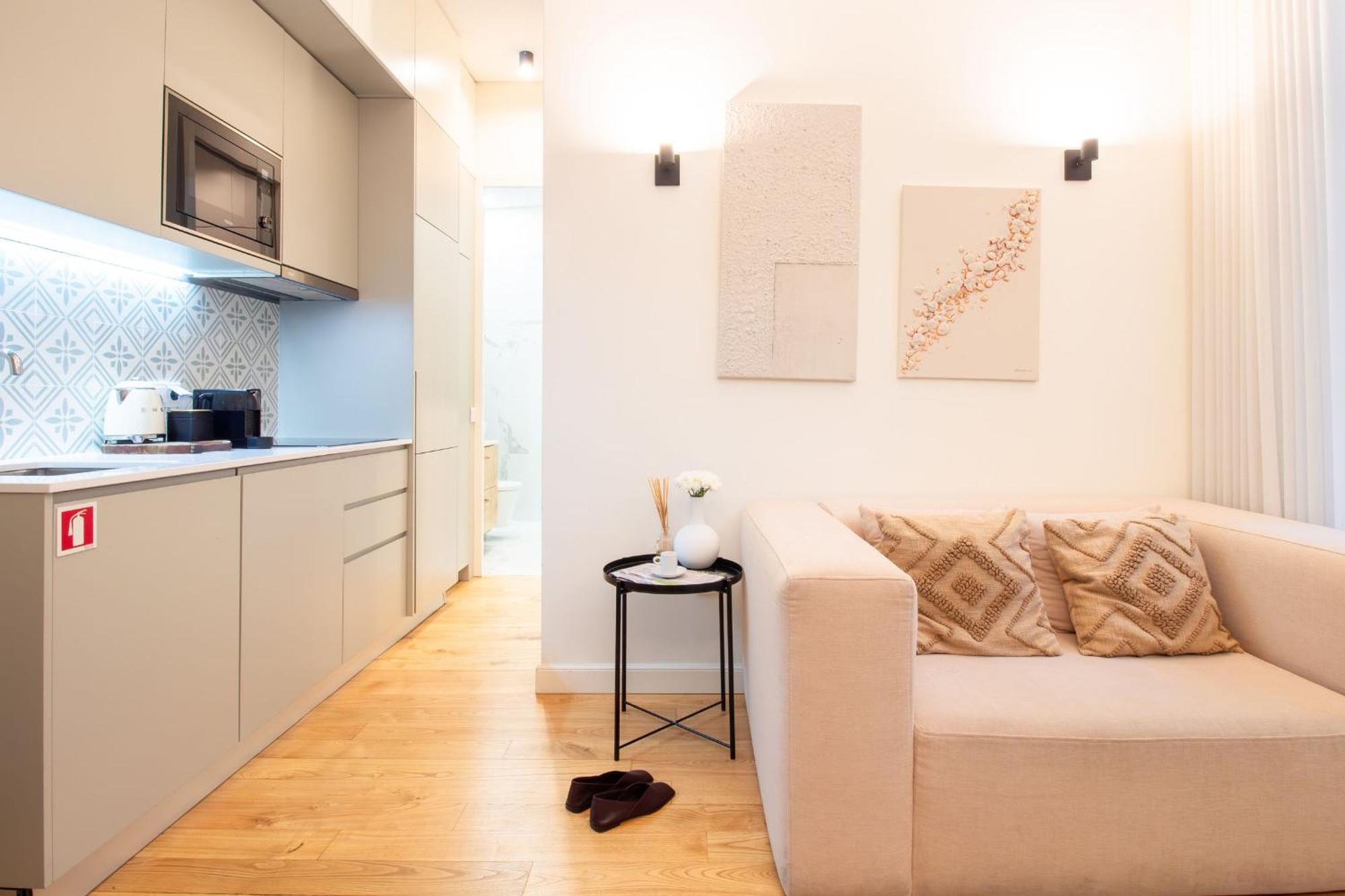 Mouzinho Da Silveira 215 By Lovelystay Apartment