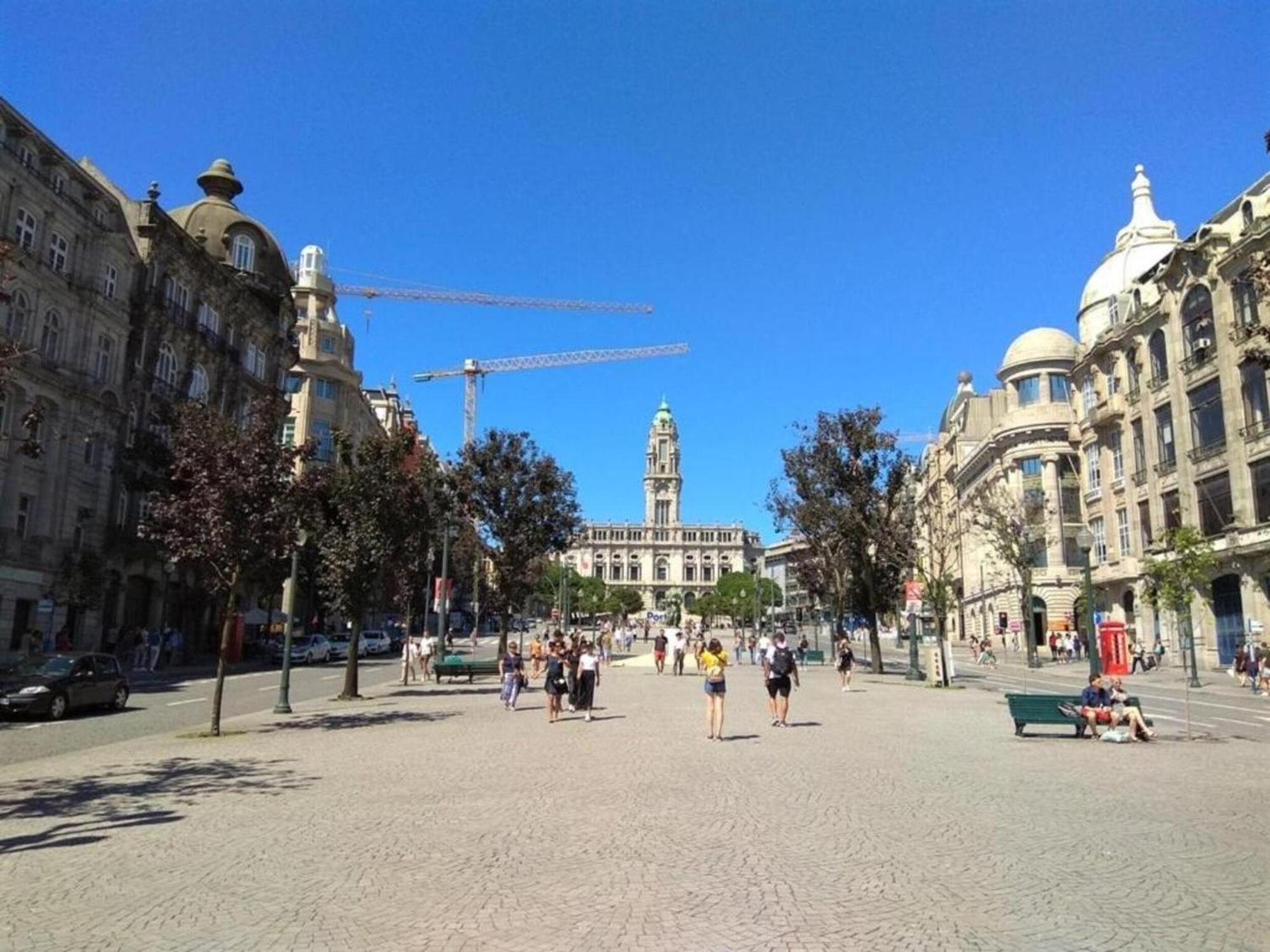 Charming 1-bedroom In Porto