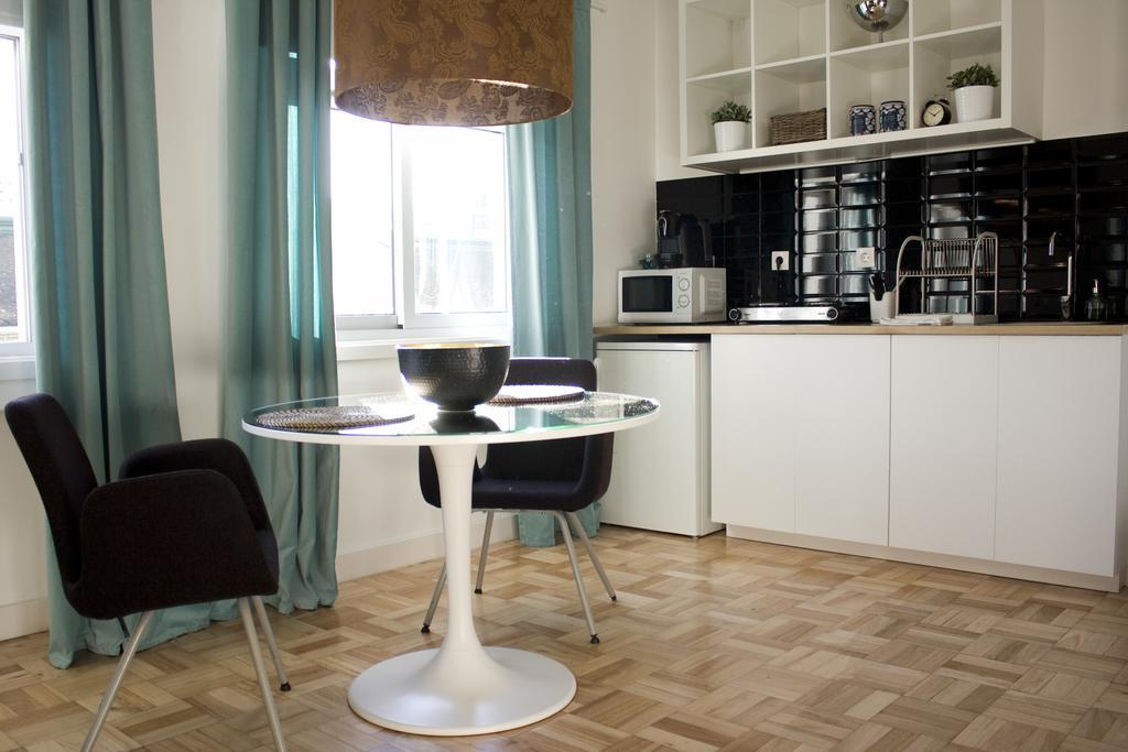 Apartment 688