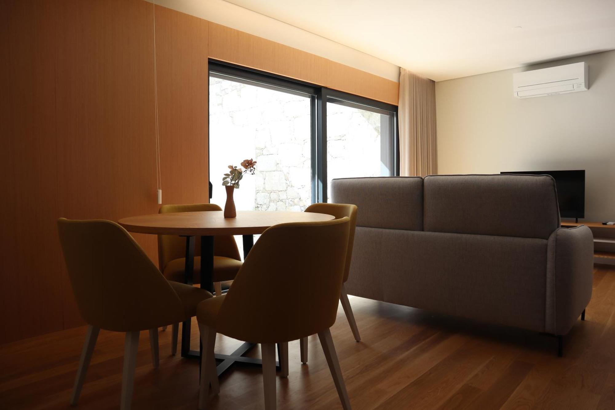 Apartment Rs