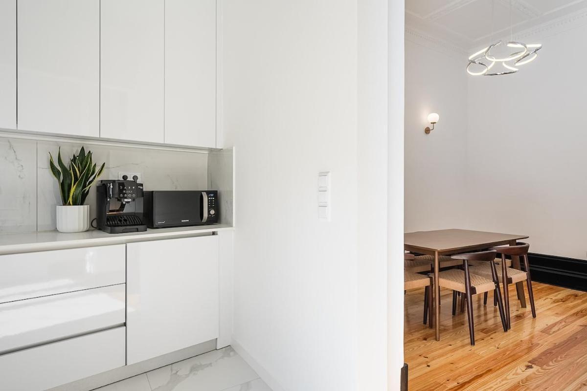 Terraced In The Heart Of - Free Parking Apartment *