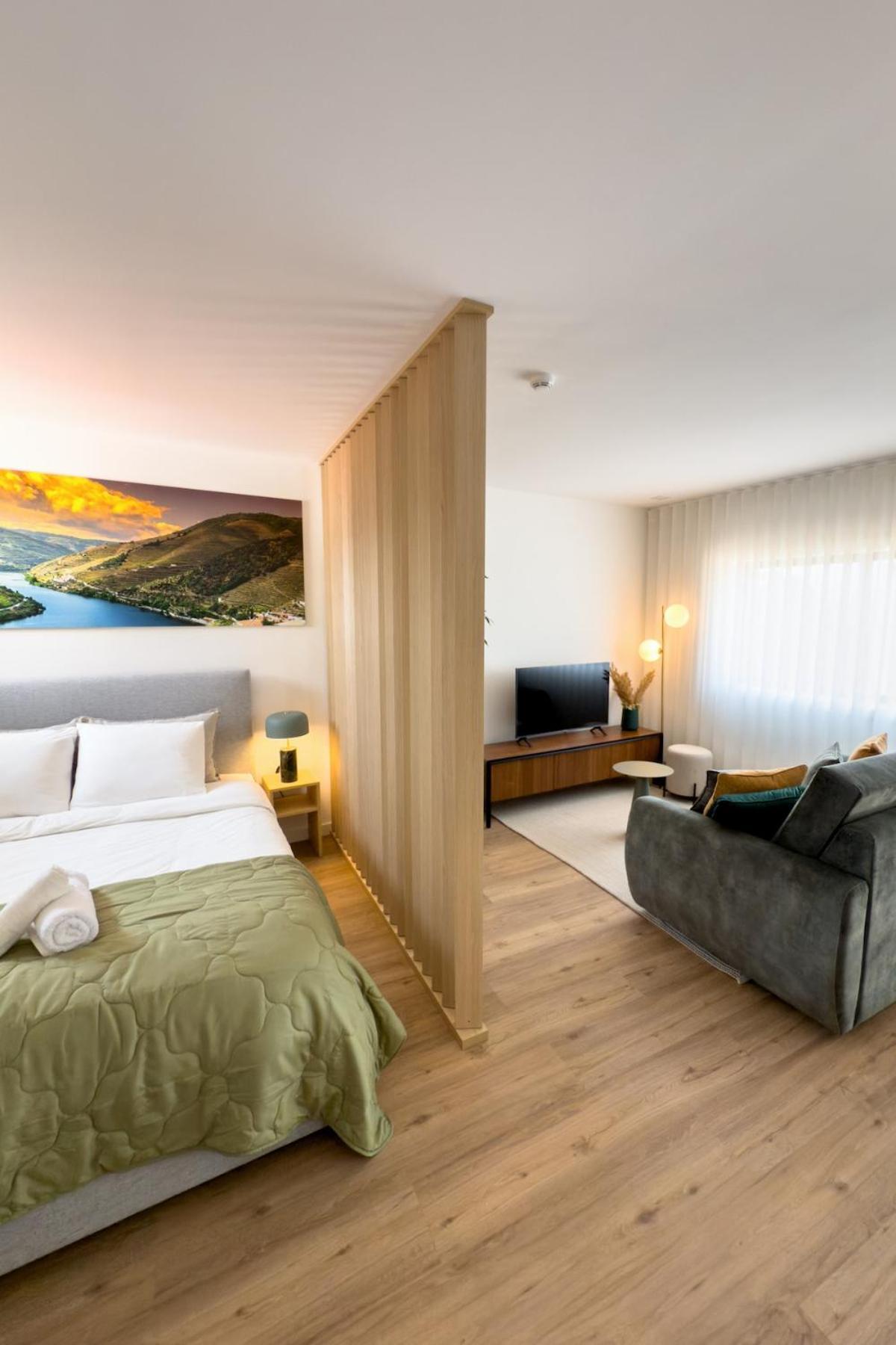 Lighthouse By Mymoradia I Vue & Elegance A * Porto
