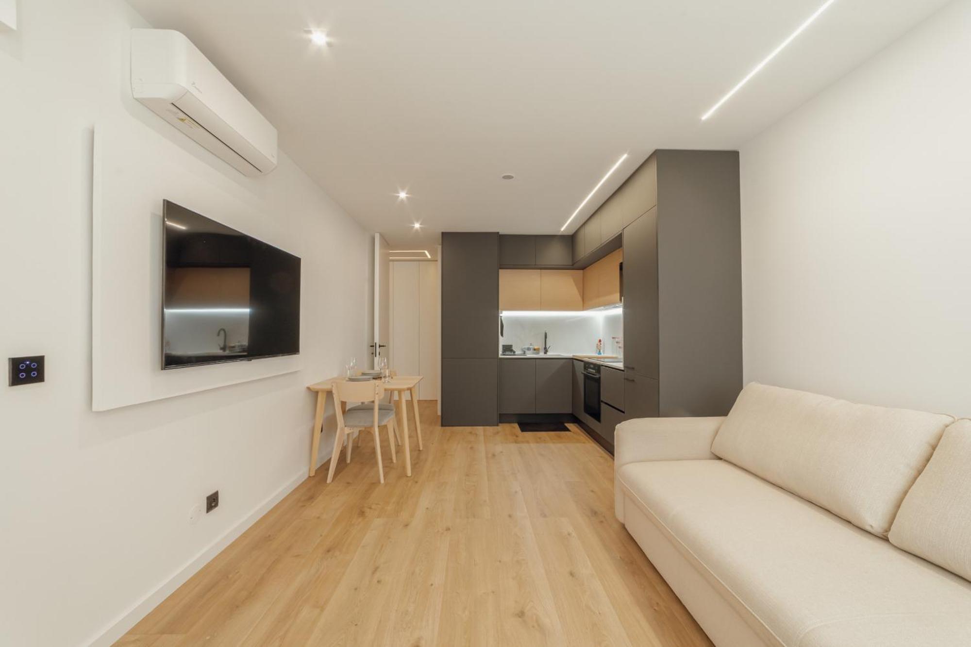 Downtown Premium With Balcony By Vacationy Apartment Porto