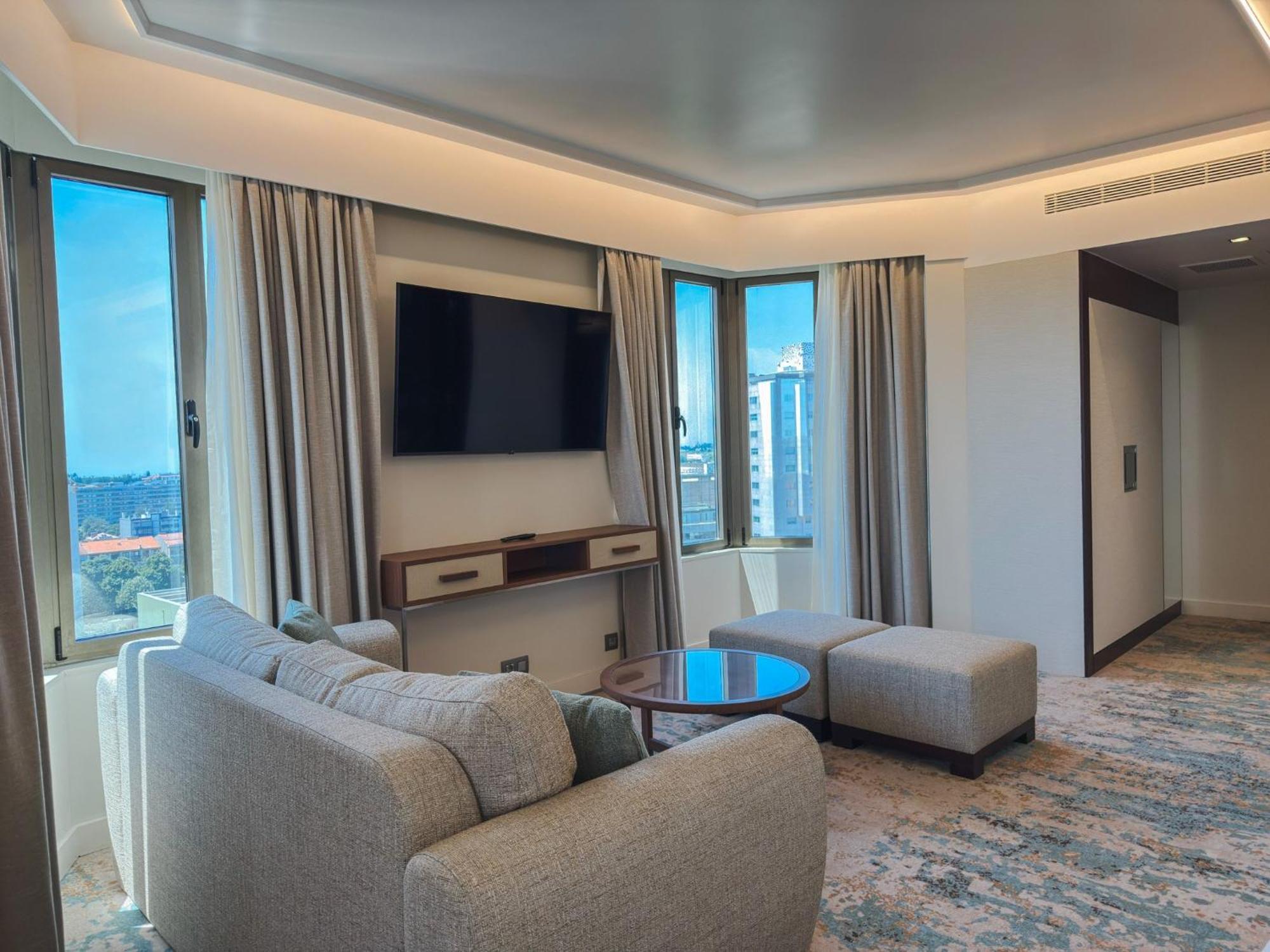 Crowne Plaza By Ihg 5*