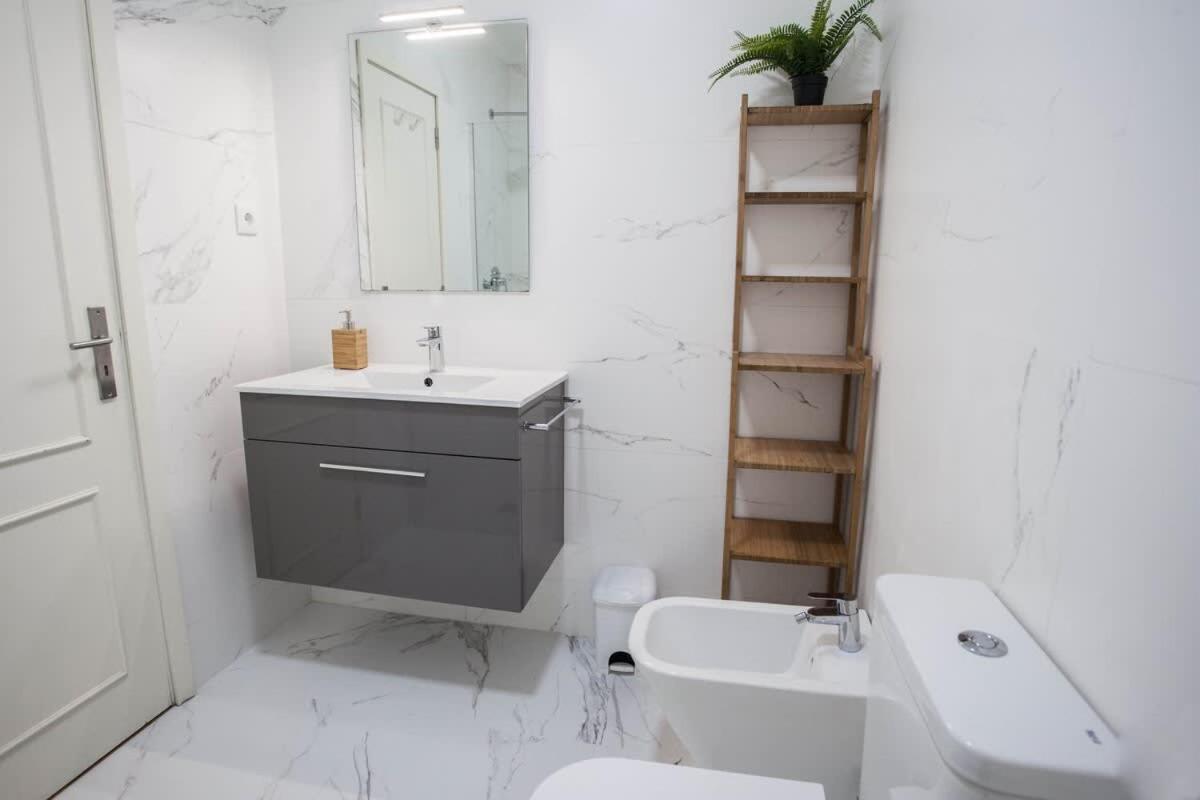 Downtown 1bedroom Silence Street Self Check In Appartement Porto