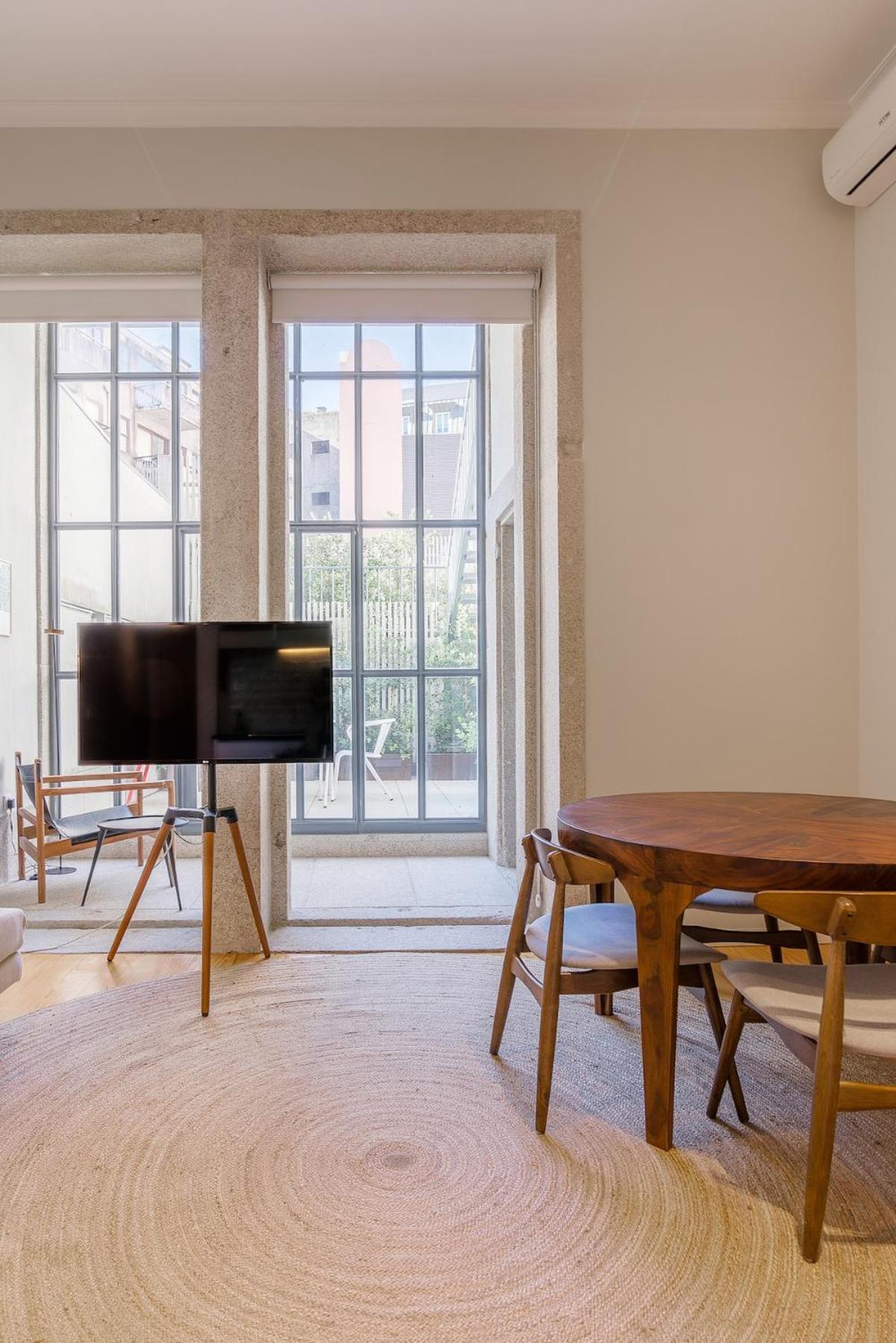 Almada 151 - 1t Apartment *