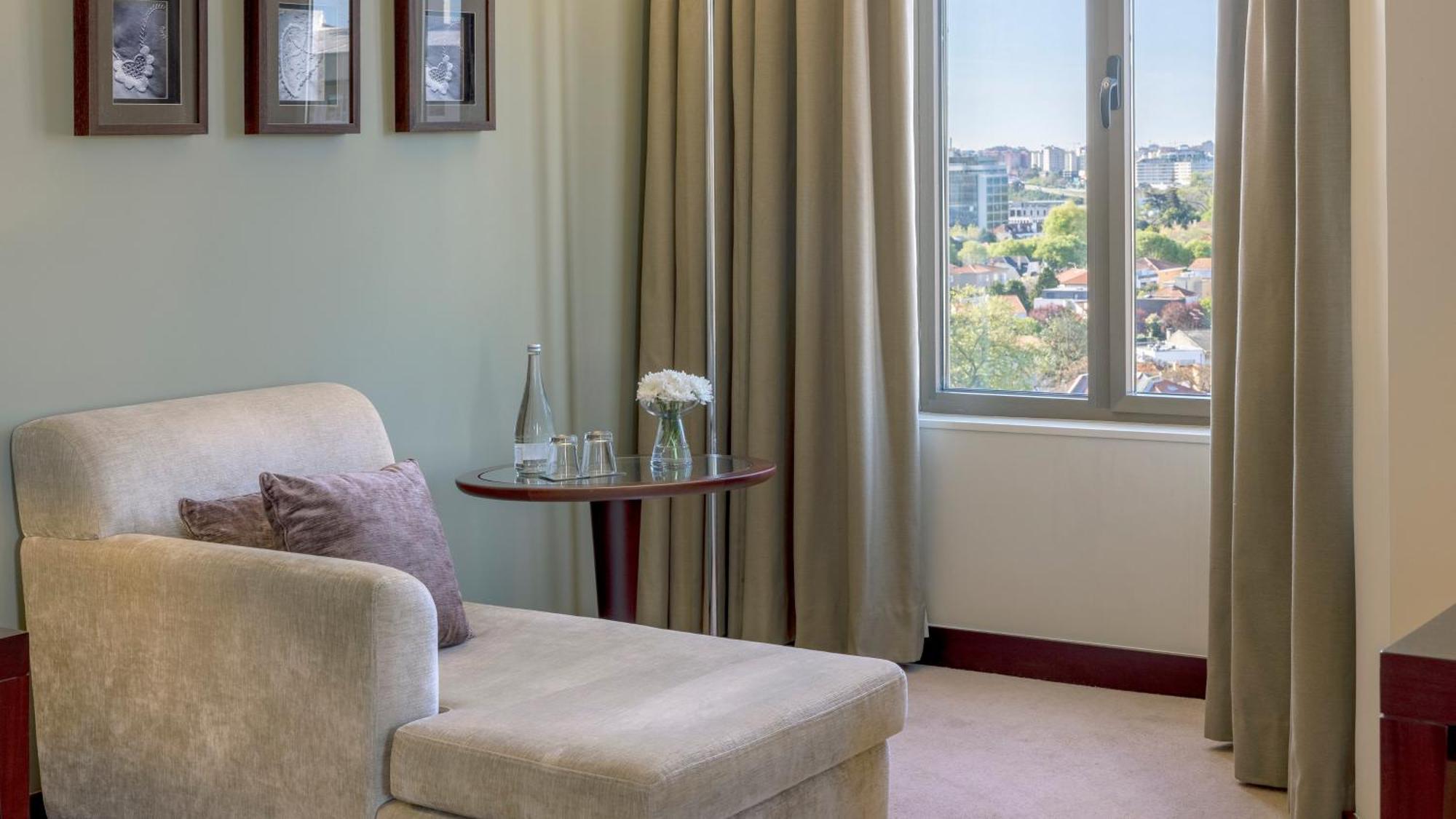 Crowne Plaza By Ihg Hotel Porto