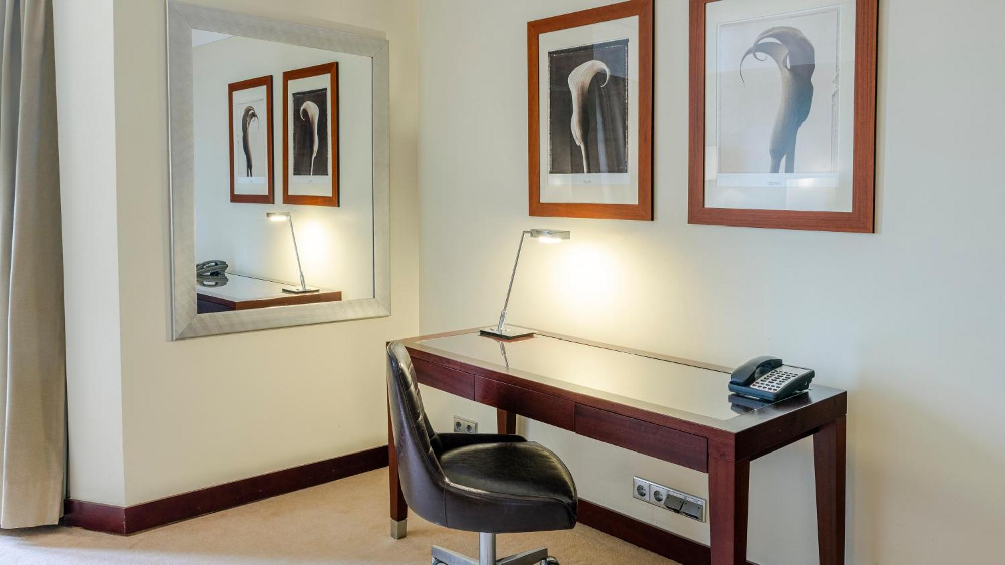 Crowne Plaza By Ihg 5* Porto