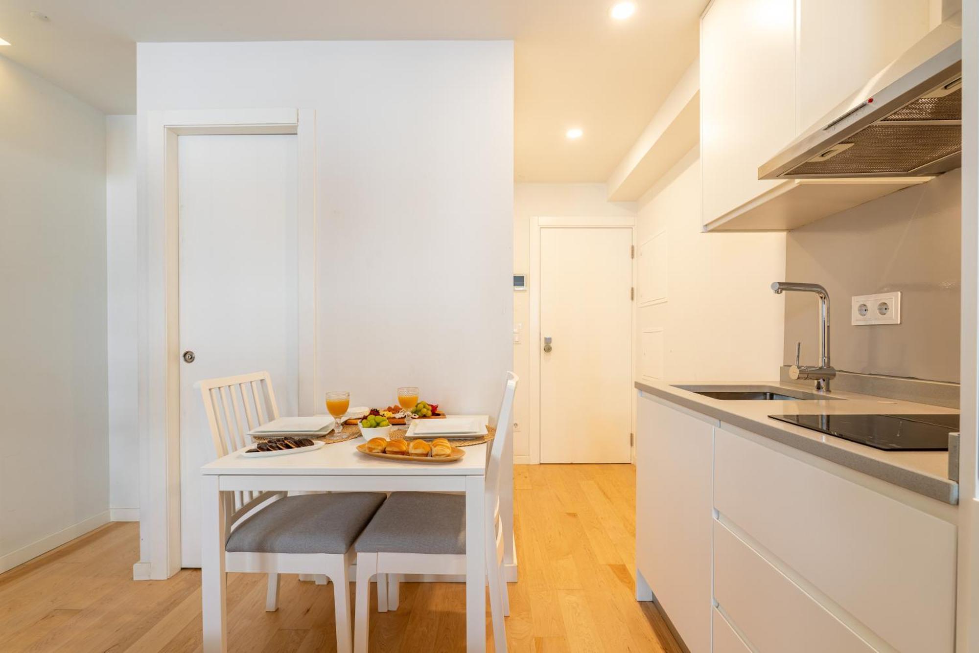 Decor - Clerigos By Host Wise Apartamento Porto