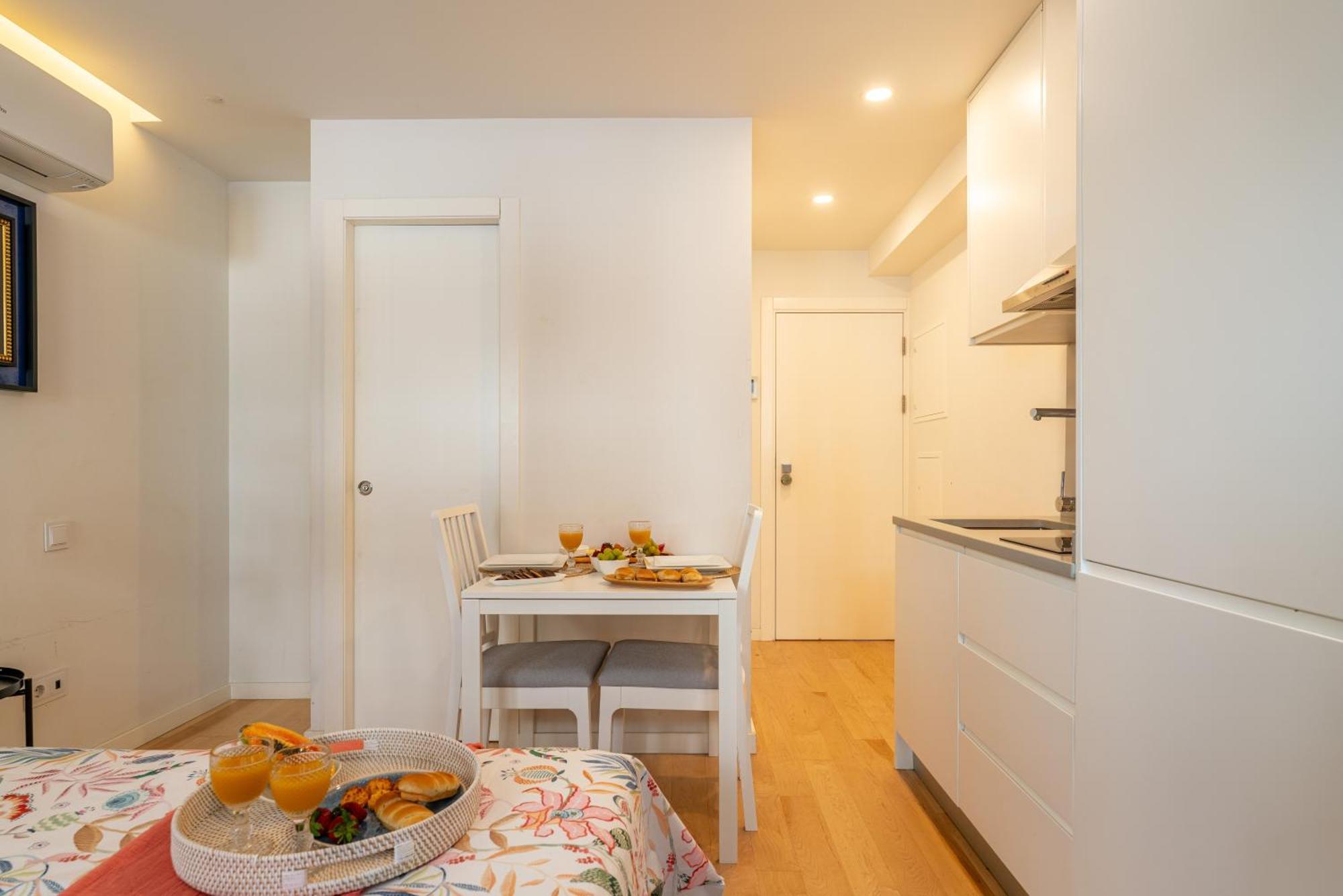 Decor - Clerigos By Host Wise Apartamento Porto