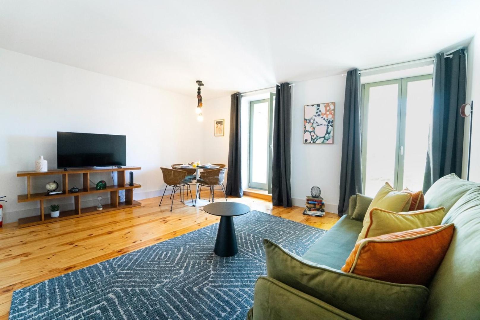 Lifestyle At By Upperground Porto