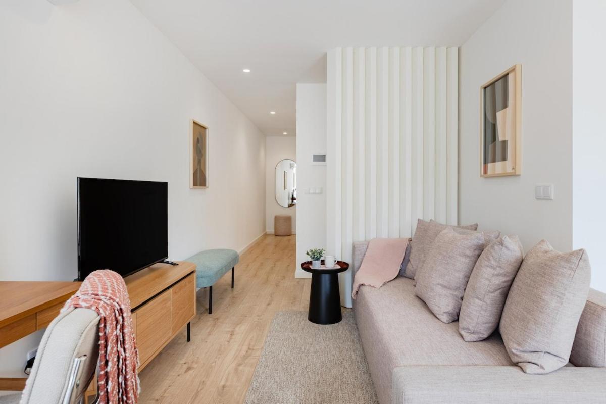 Apartment The Light Loft At Boavista Flats