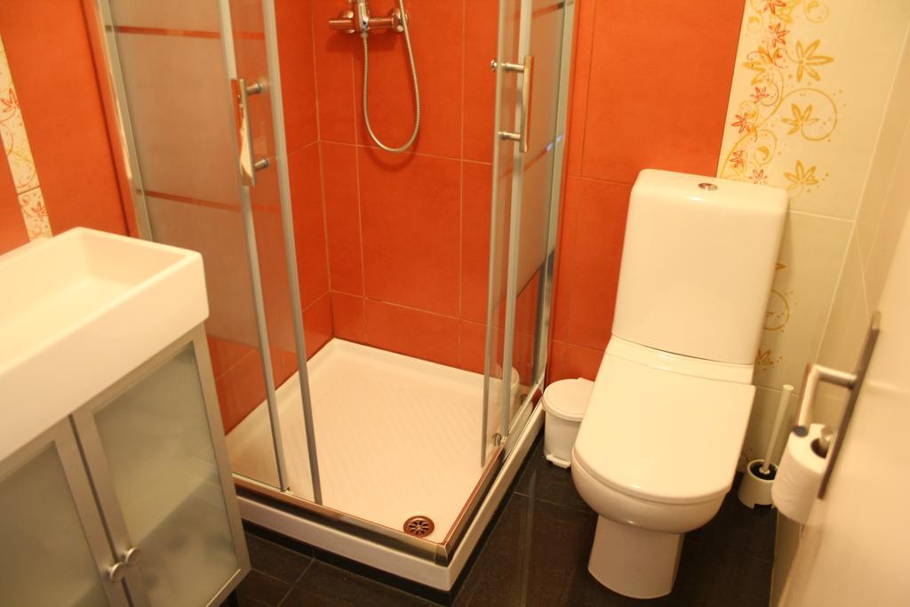 Pinho Apartments, And