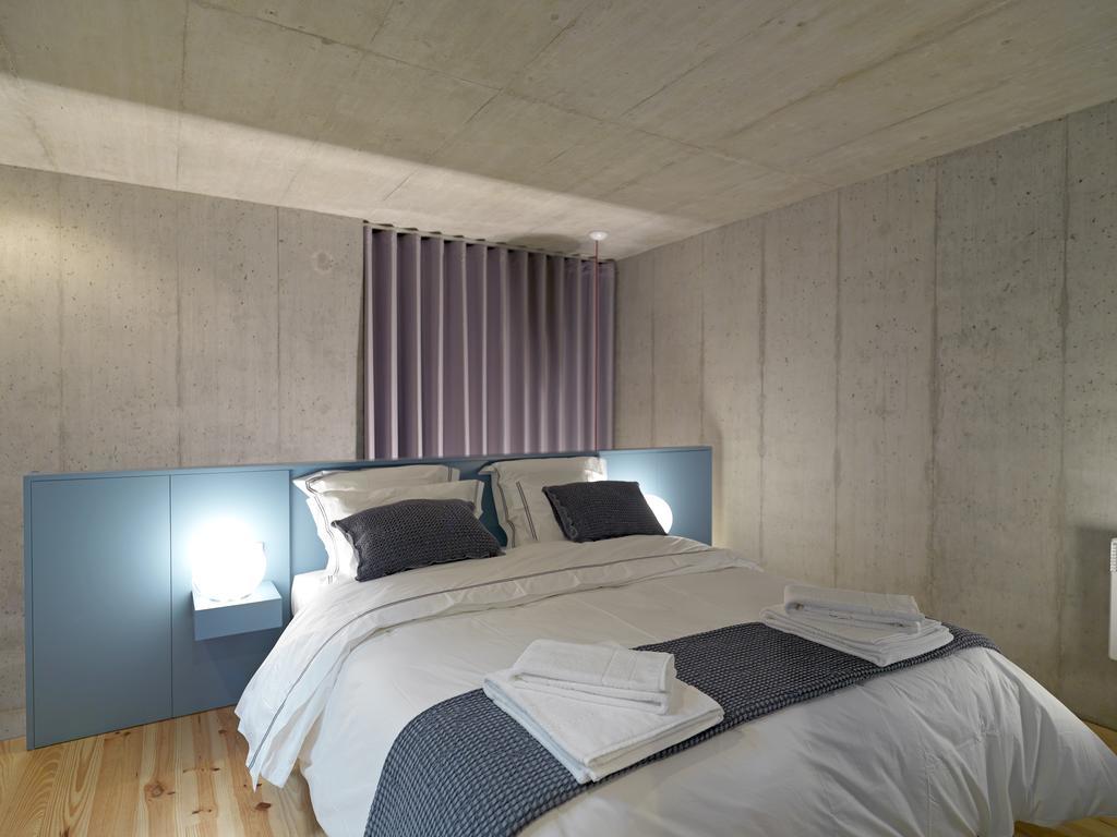 Feels Like Breiner 310 Design Modern Flats
