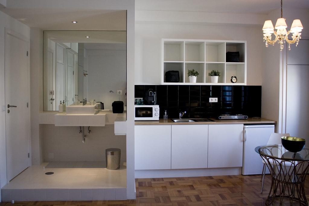 Apartment 688