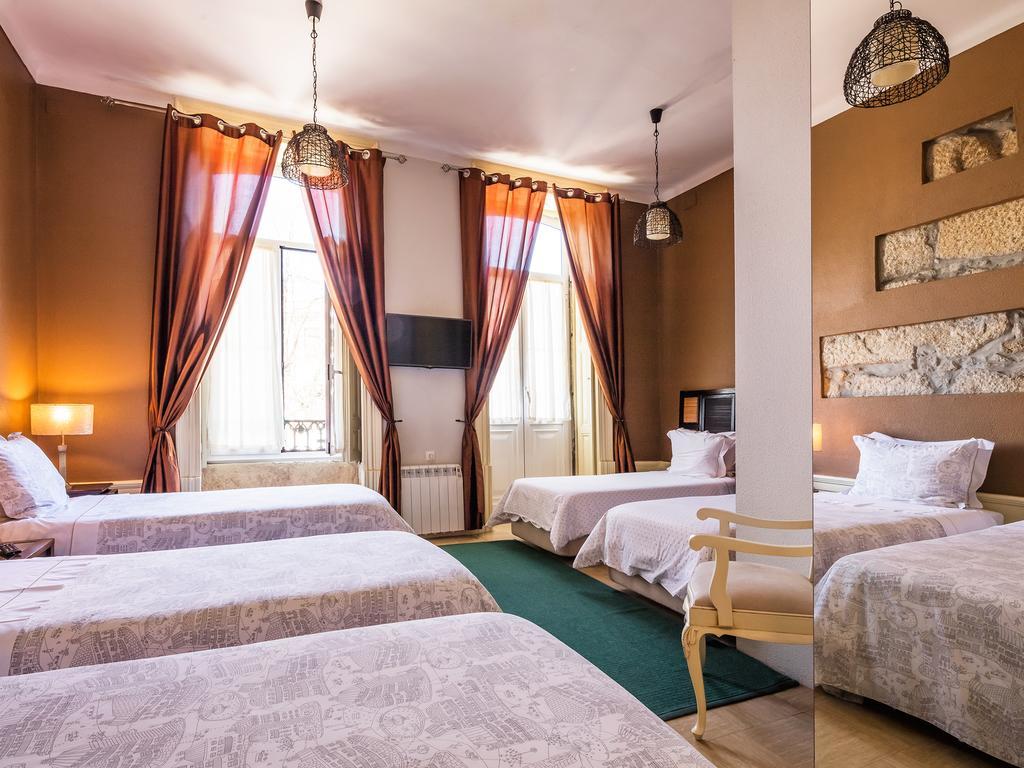 Pedra Iberica Guest house 3*
