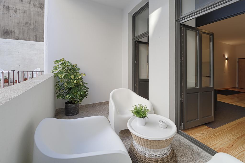 Apartment Bo - Almada Porto
