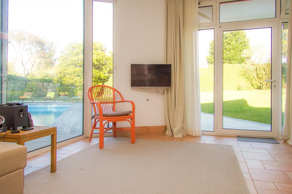 Liiiving In Porto | Oporto Garden Pool House