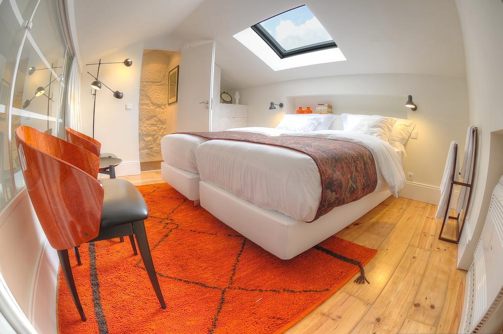 Apartment Three & Bedrooms *