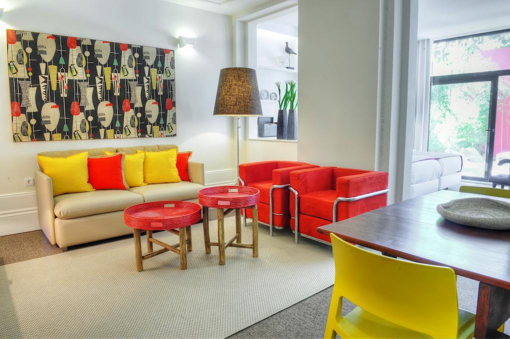 Apartment Three & Bedrooms *