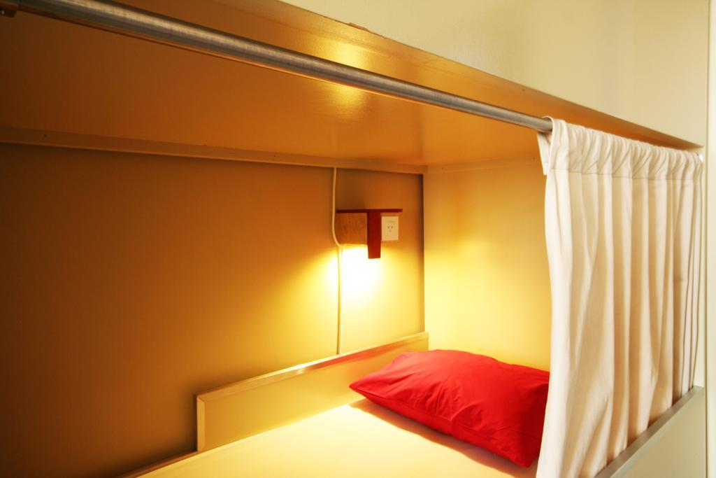 Pilot Design Hostel&bar