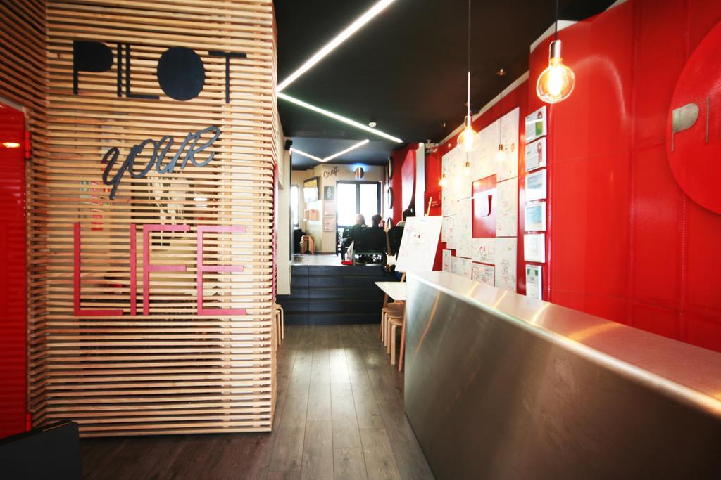Pilot Design Hostel&bar