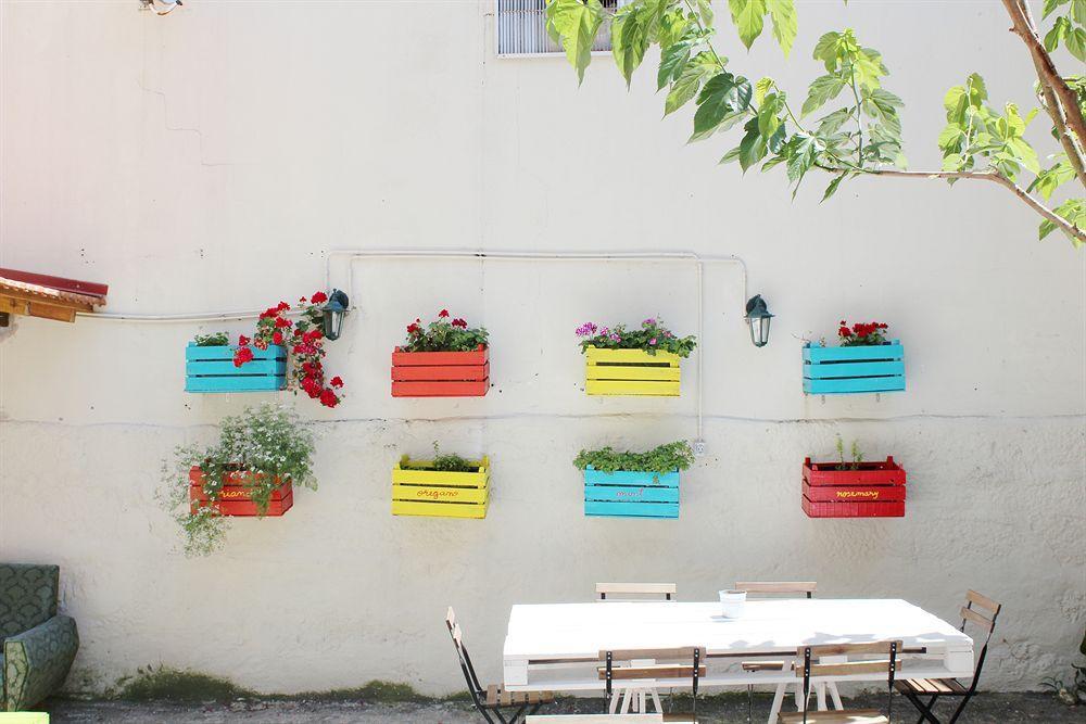 Supernova Hostel *