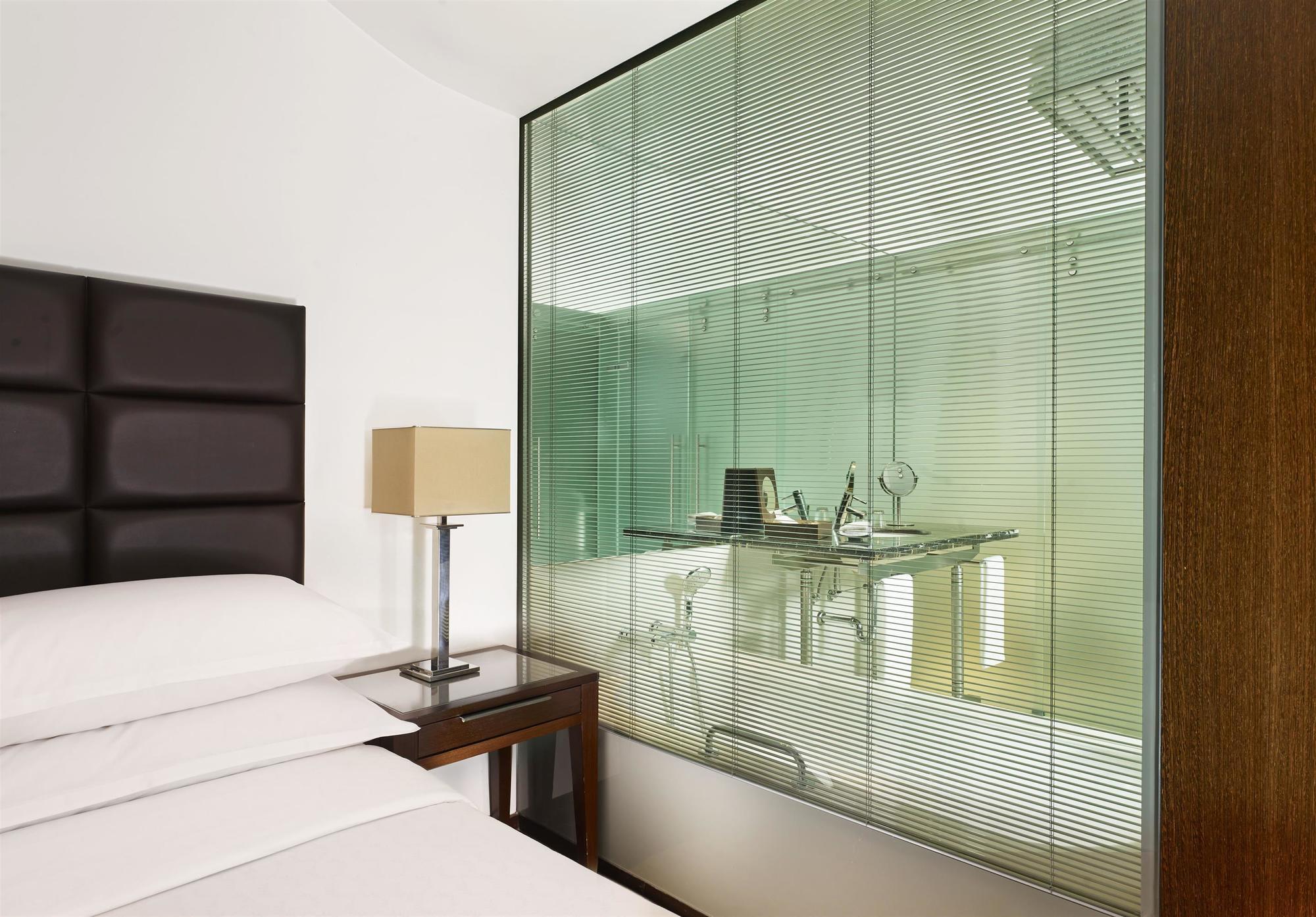 Sheraton & 5*