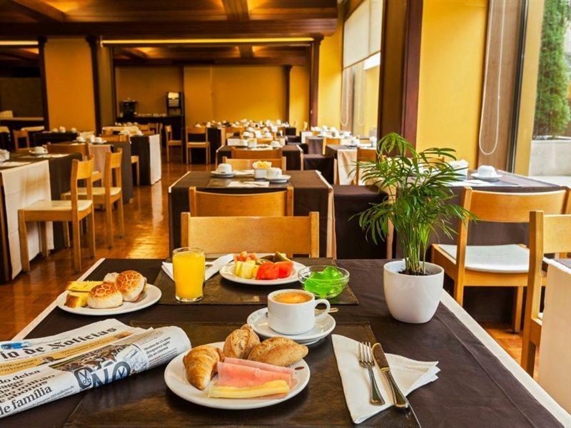 Hotel Hf Tuela