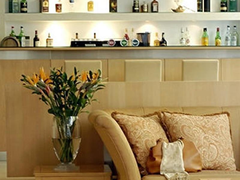 Hotel Tryp By Wyndham Centro Porto