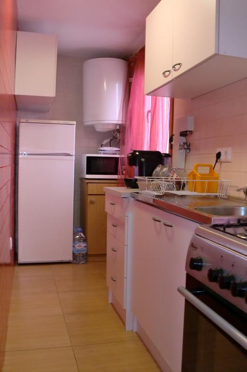 The Yellow House 2 *
