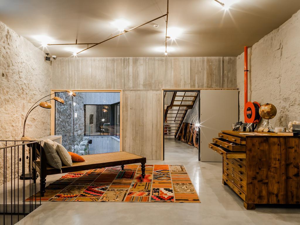 Gasthuis Armazem Luxury Housing- Architectural & Design Porto