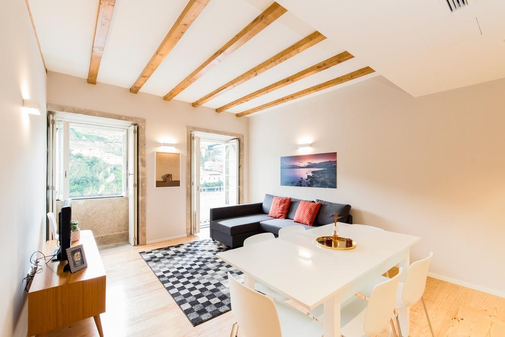 Trendy River Appartement Porto