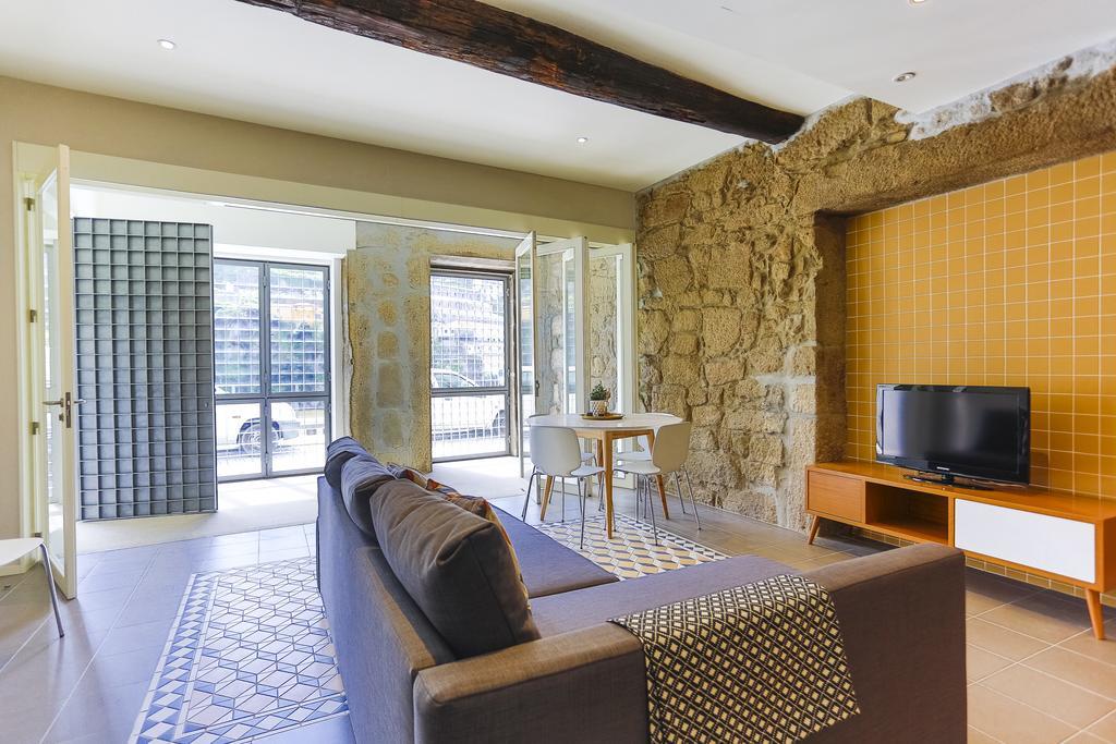 Trendy River Apartment