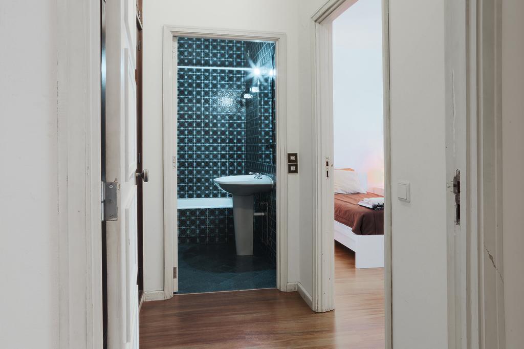 Apartment Downtown With Terrace - 4 Bedrooms Porto