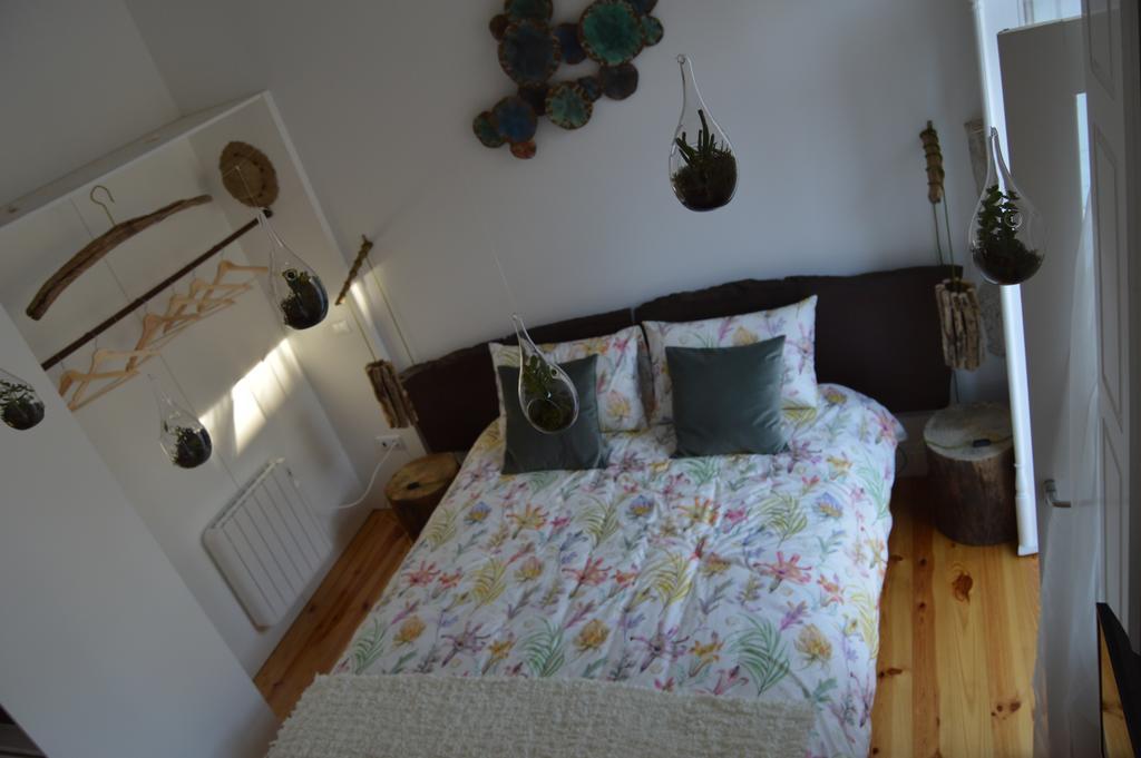 Old In New Apartment Porto