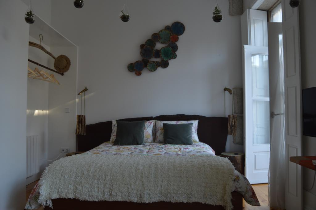 Old In New Apartment Porto