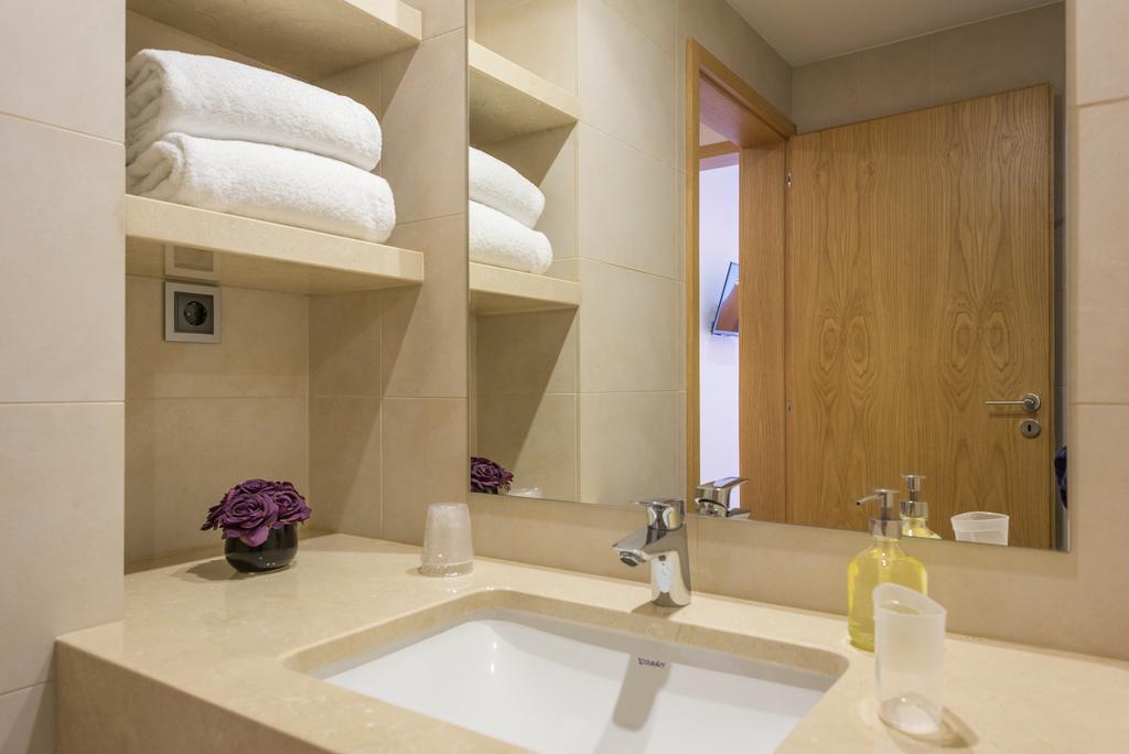 Almada Domus Apartment *