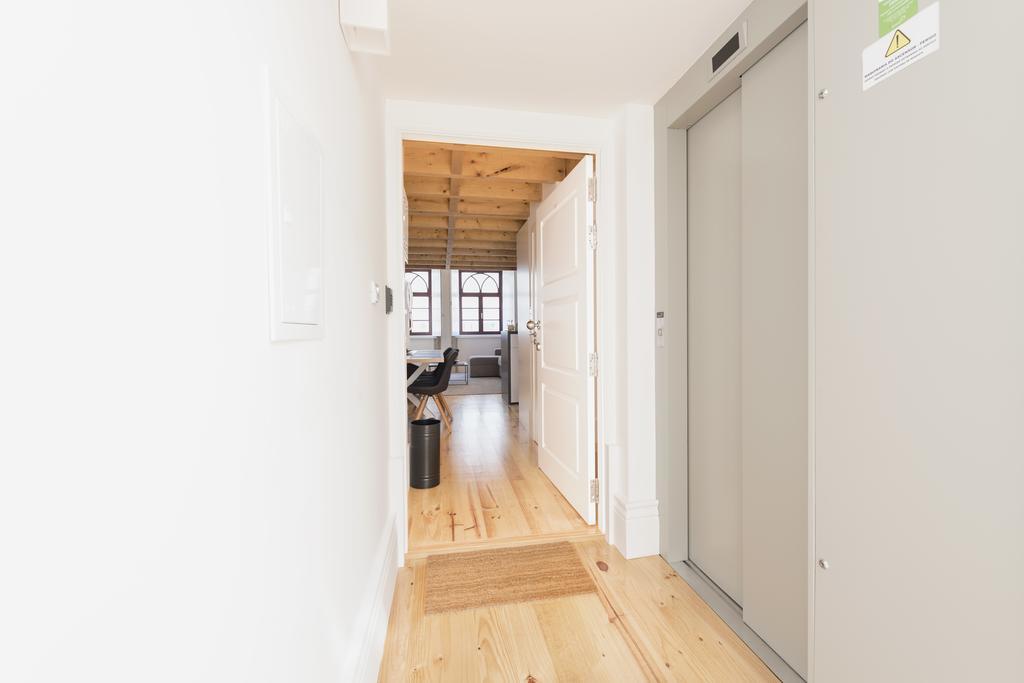 Lovelystay-modern Loft Center Appartement Porto