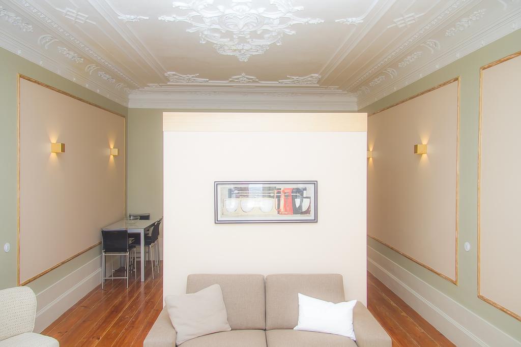Liiiving In | Art & Heart Apartment Porto