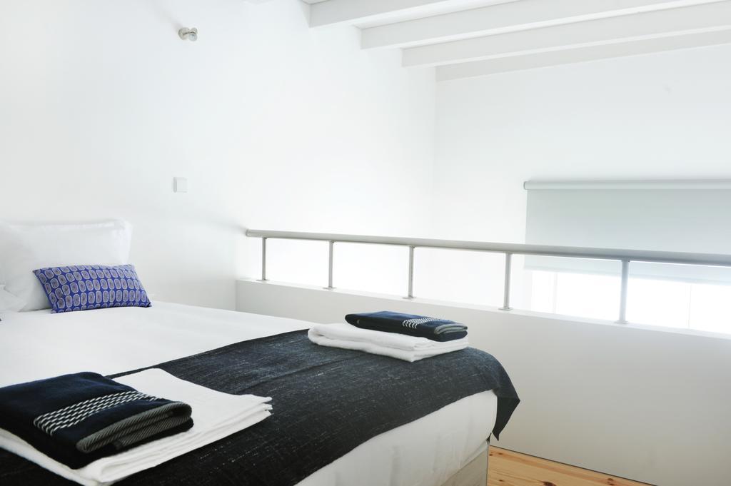 Lovely Mezzanine In With Free Parking Porto