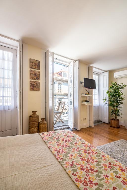 S. Bento Apartments *