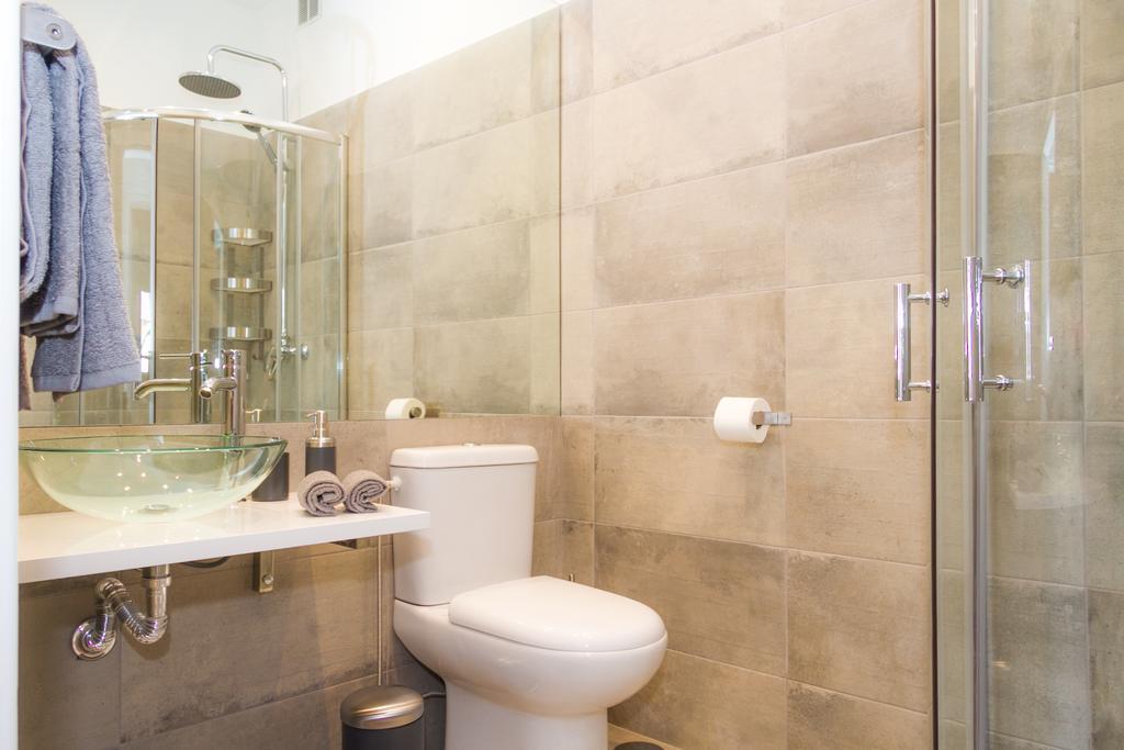Liiiving In | Downtown Delight Apartment Porto