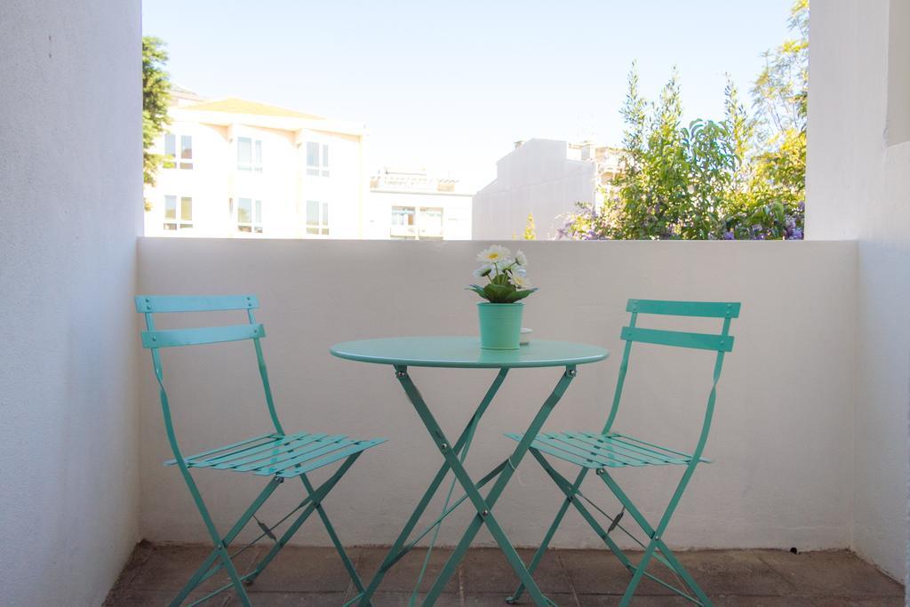 Liiiving In | Downtown Delight Apartment *