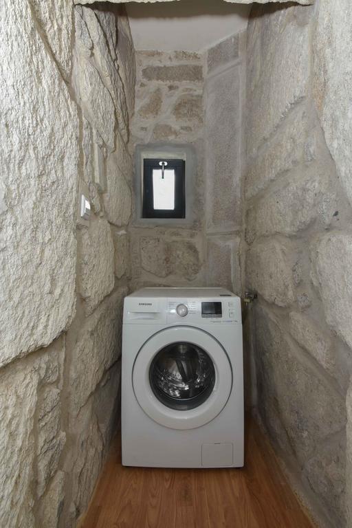 Almada Apartments 468 *