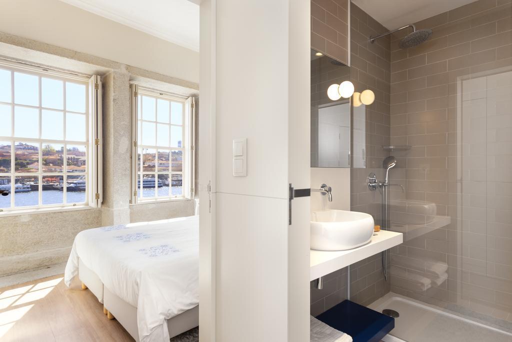 - River Front Apartment