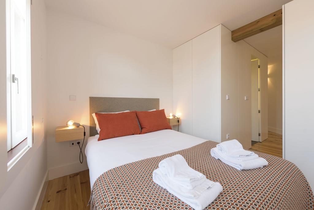 Lovelystay - Floor Balcony *